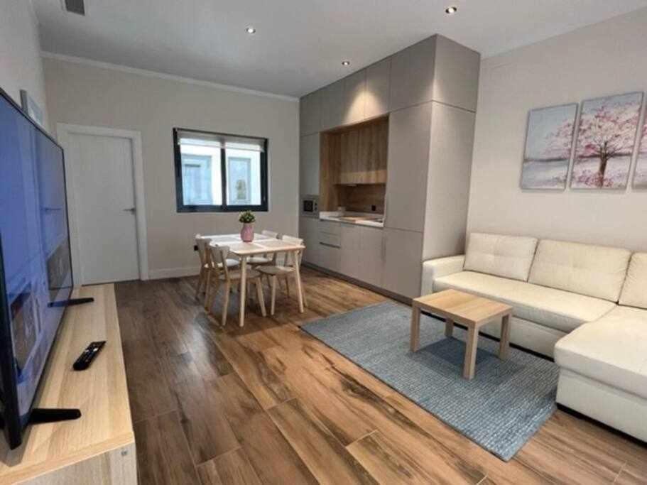 Deluxe Twobedroom Apartment Seville Downtown ภายนอก รูปภาพ