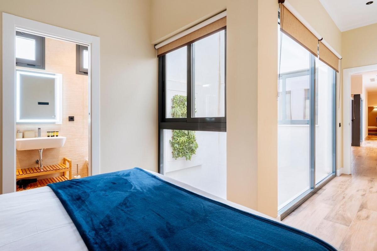 Deluxe Twobedroom Apartment Seville Downtown ภายนอก รูปภาพ
