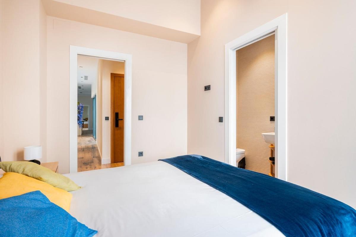 Deluxe Twobedroom Apartment Seville Downtown ภายนอก รูปภาพ