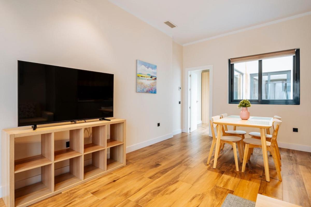 Deluxe Twobedroom Apartment Seville Downtown ภายนอก รูปภาพ