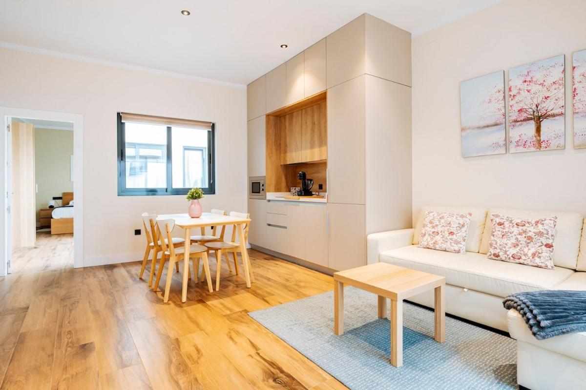 Deluxe Twobedroom Apartment Seville Downtown ภายนอก รูปภาพ